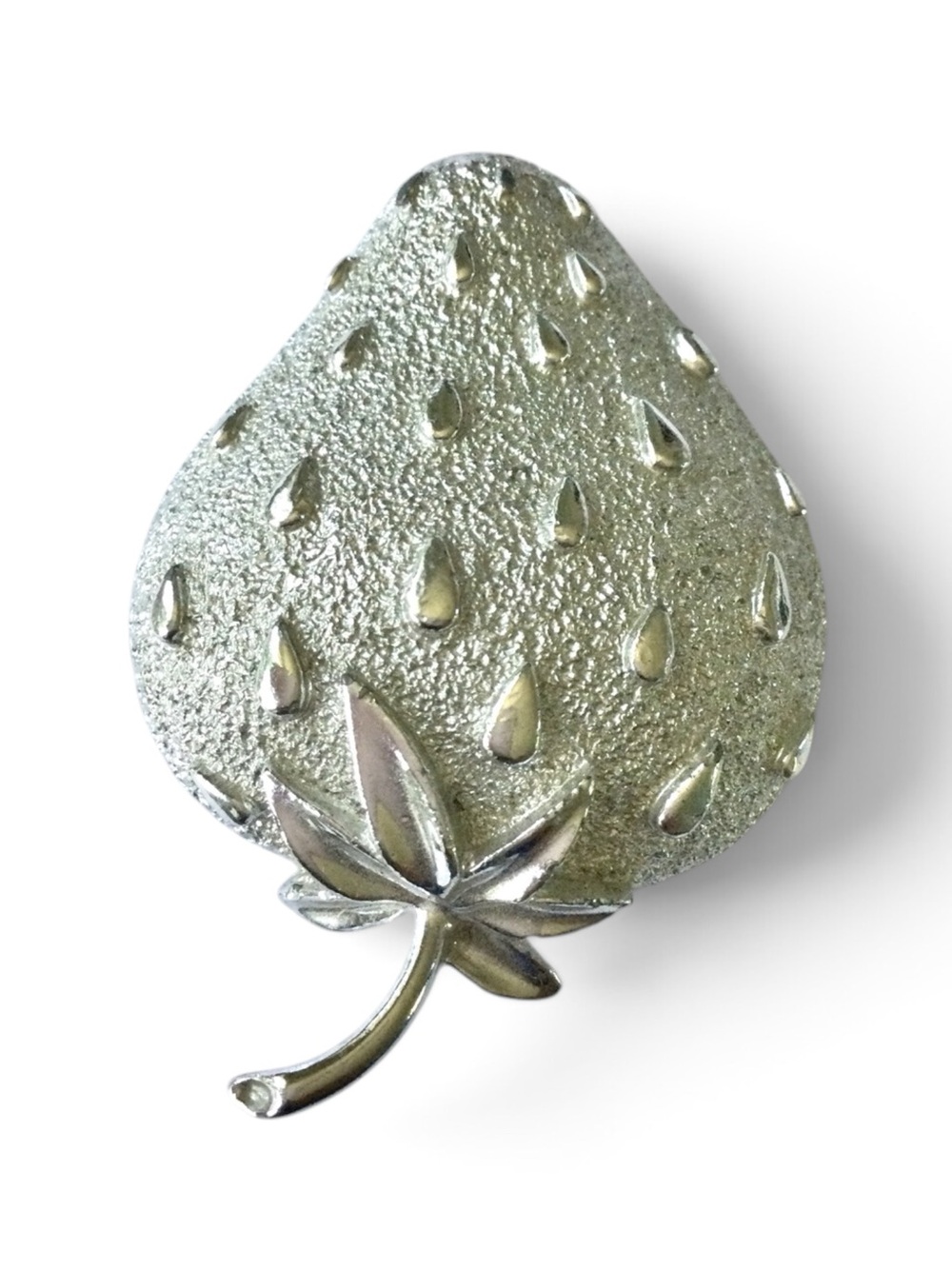 Vintage 1960s Sarah Coventry Silver-Tone Strawberry Ice Brooch - Pristine - Picture 6 of 11